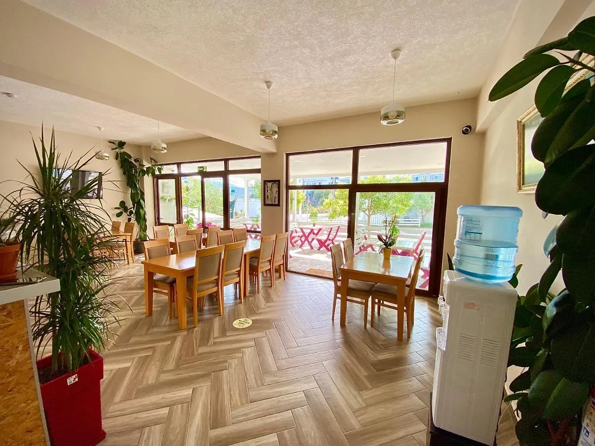 Family Hotel Haruni Ksamil
